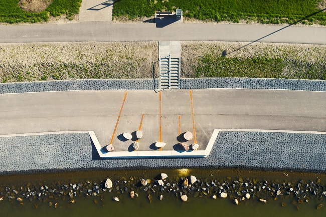 Stadsstrand Hoorn | Traptreden met gaten