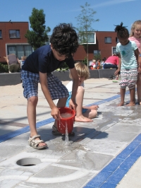 Spetteren op het schoolplein