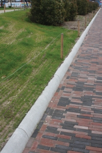 Verhoogd groenperk met gazonband Verhoogd groenperk met gazonband