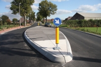 Verwijderbaar verkeerseiland komgrens Verwijderbaar verkeerseiland komgrens