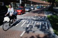 Verkeersremming parallelweg Verkeersremming parallelweg