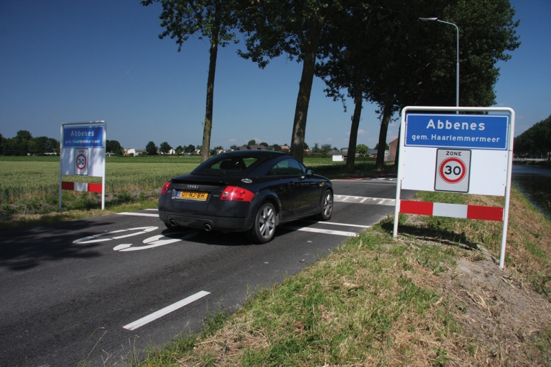 Snelheidsremmende maatregelen hoofdweg