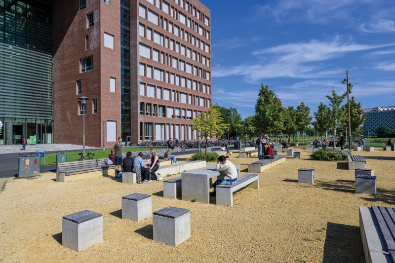 Zitelementen op Wageningen Campus