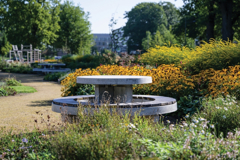 Zitelementen op Wageningen Campus